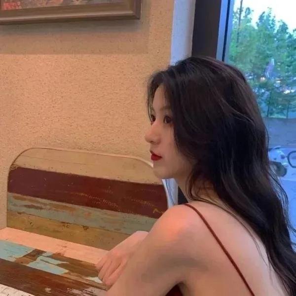 海伦夫人的冒险 海报